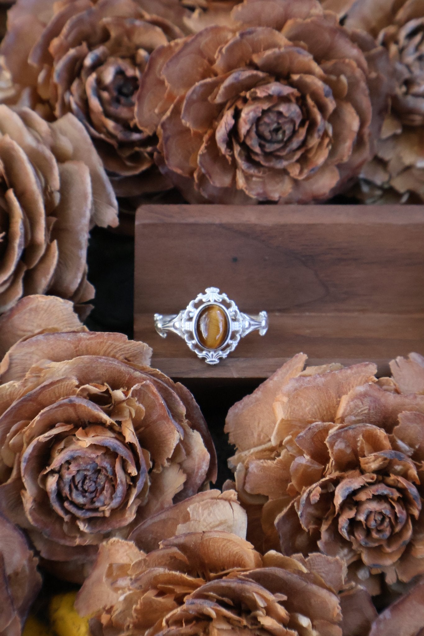 Iris Grace - JEN DESIGNRINGS