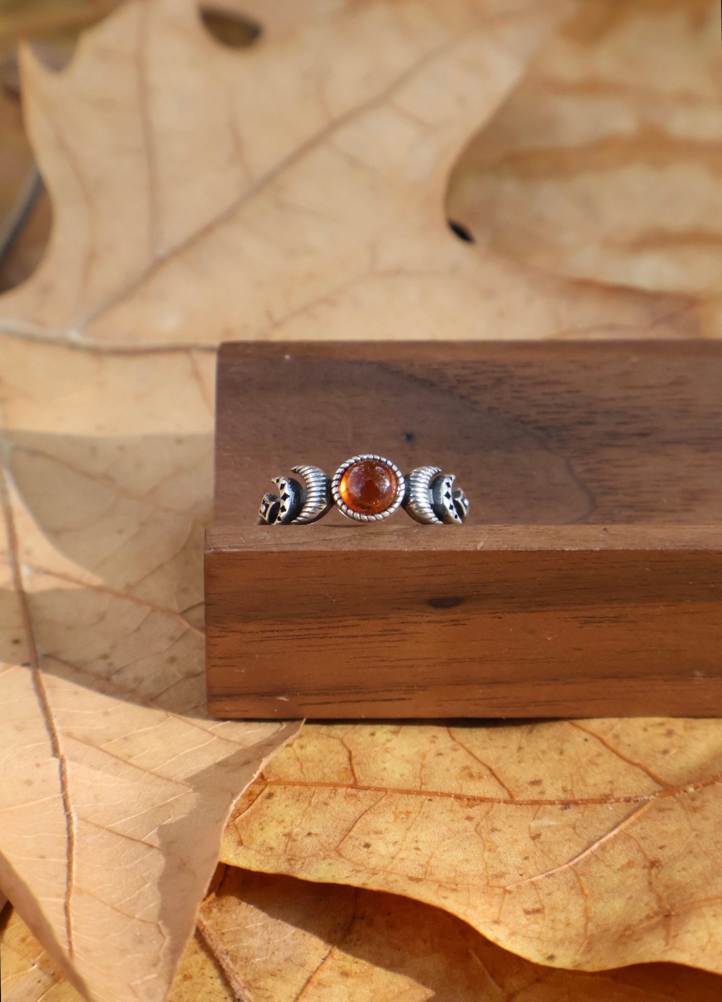 Night watcher - JEN DESIGNRINGS