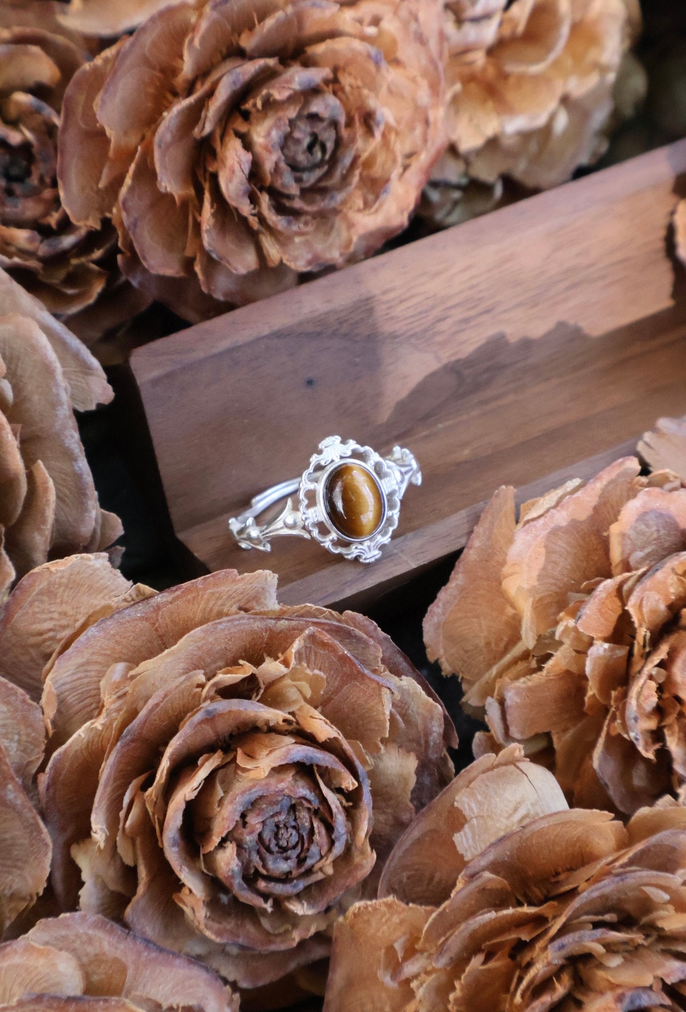 Iris Grace - JEN DESIGNRINGS