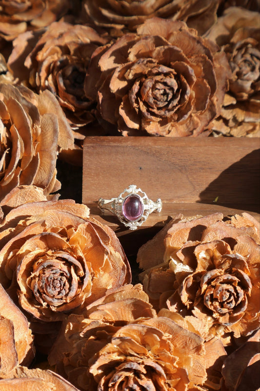 Iris Grace - JEN DESIGNRINGS