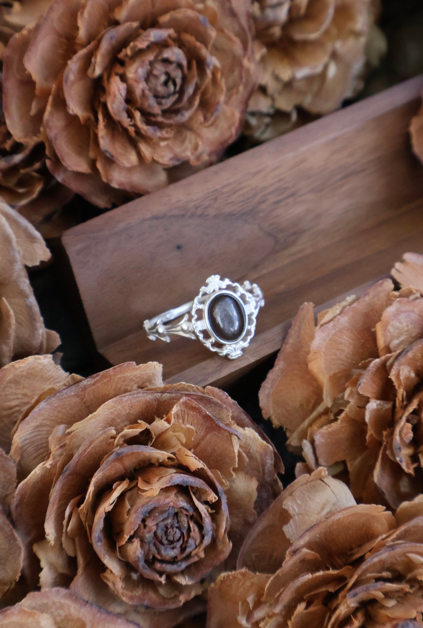 Iris Grace - JEN DESIGNRINGS