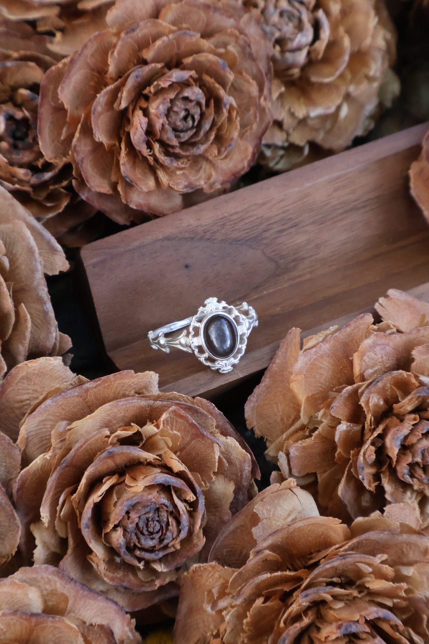 Iris Grace - JEN DESIGNRINGS