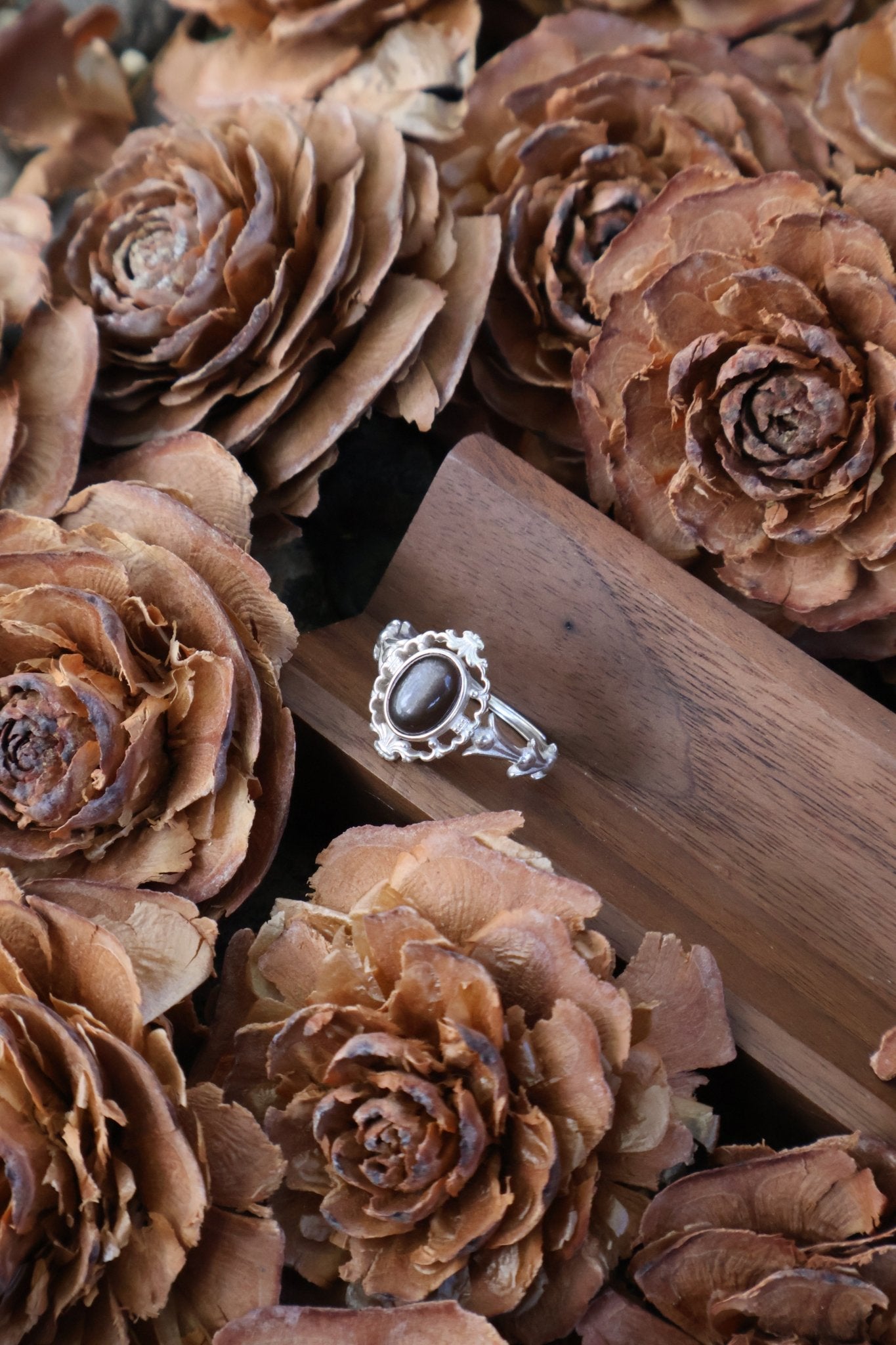 Iris Grace - JEN DESIGNRINGS