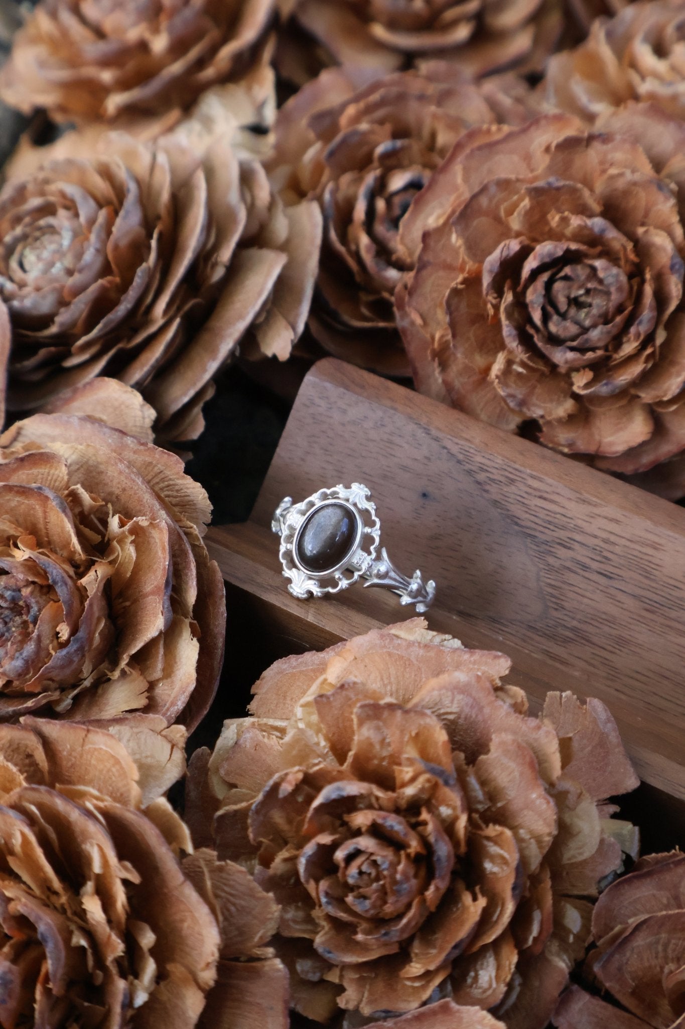 Iris Grace - JEN DESIGNRINGS