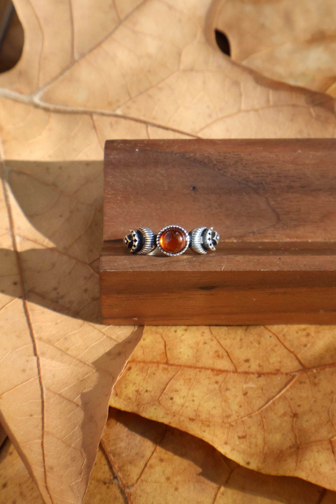 Night watcher - JEN DESIGNRINGS