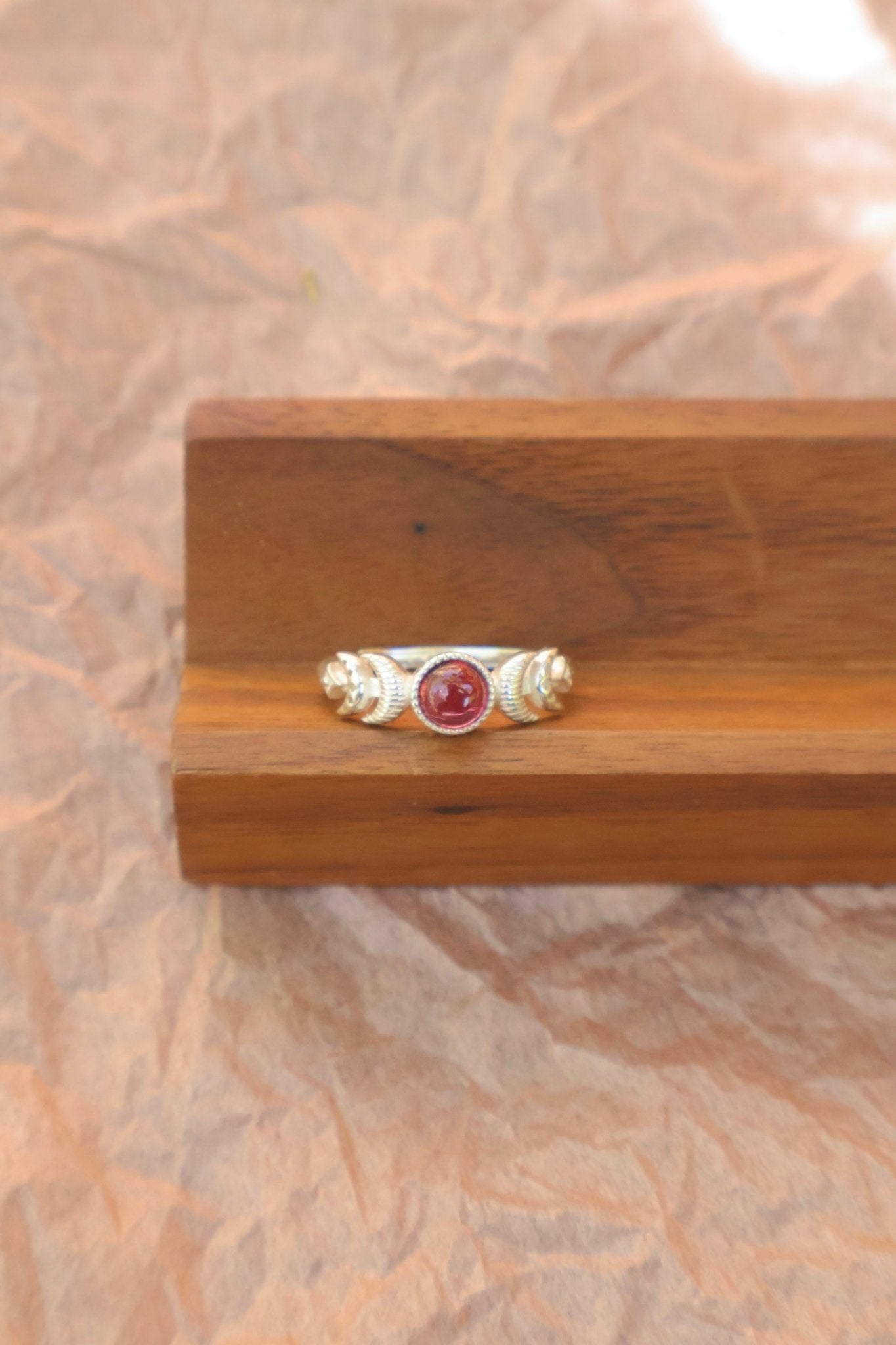 Night Watcher - JEN DESIGNRINGS