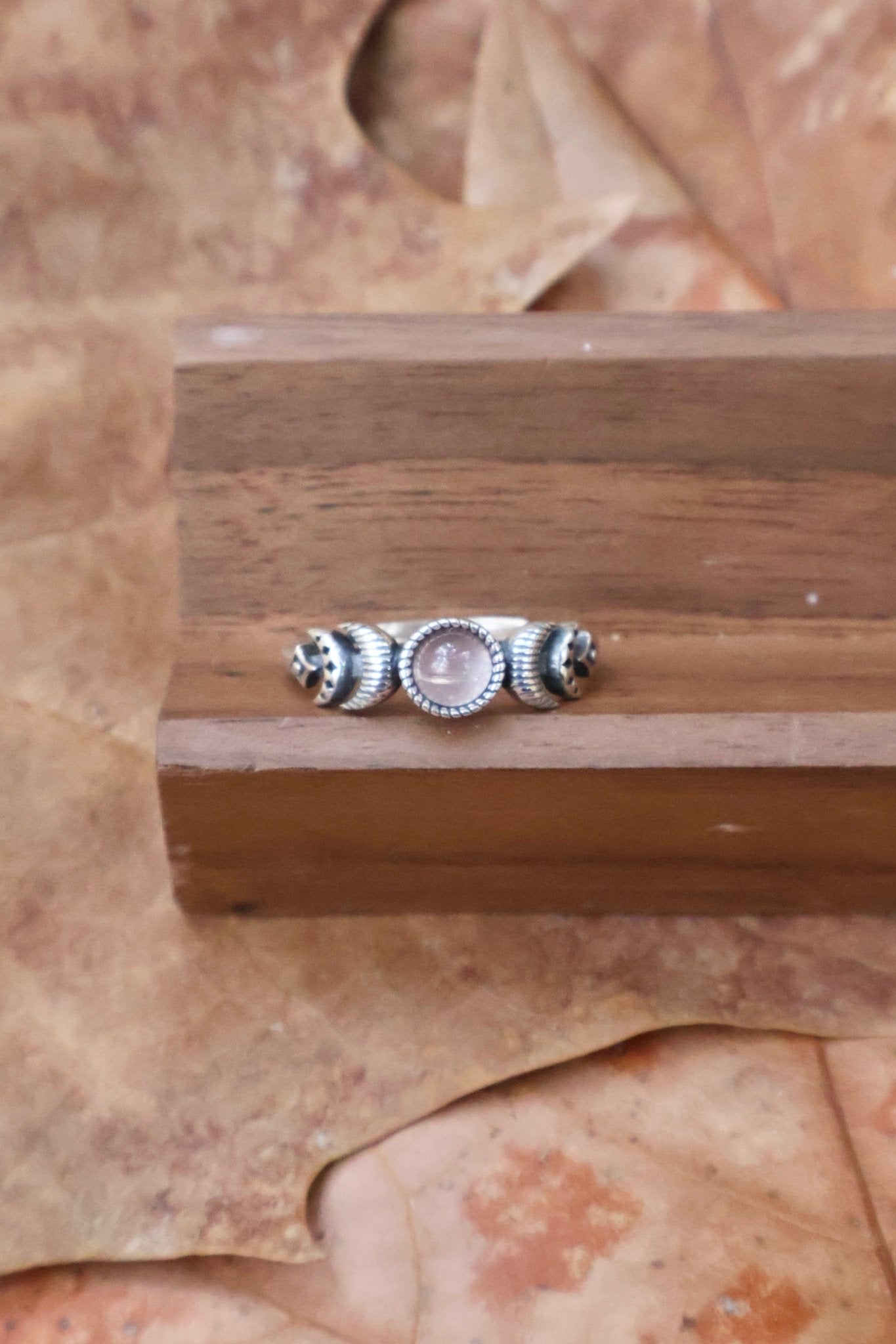 Night watcher - JEN DESIGNRINGS