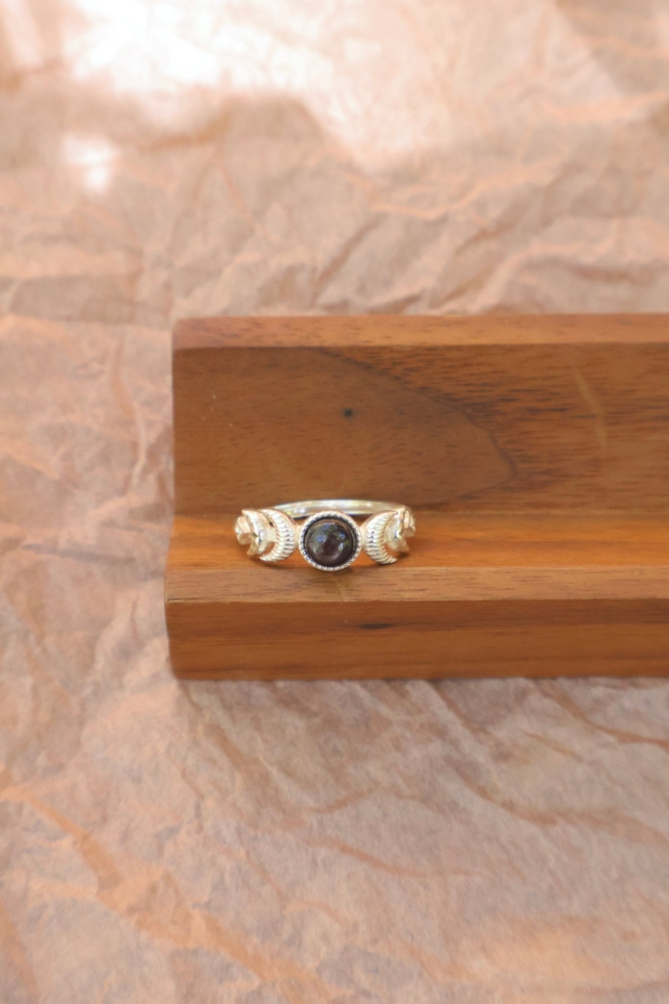 Night Watcher - JEN DESIGNRINGS