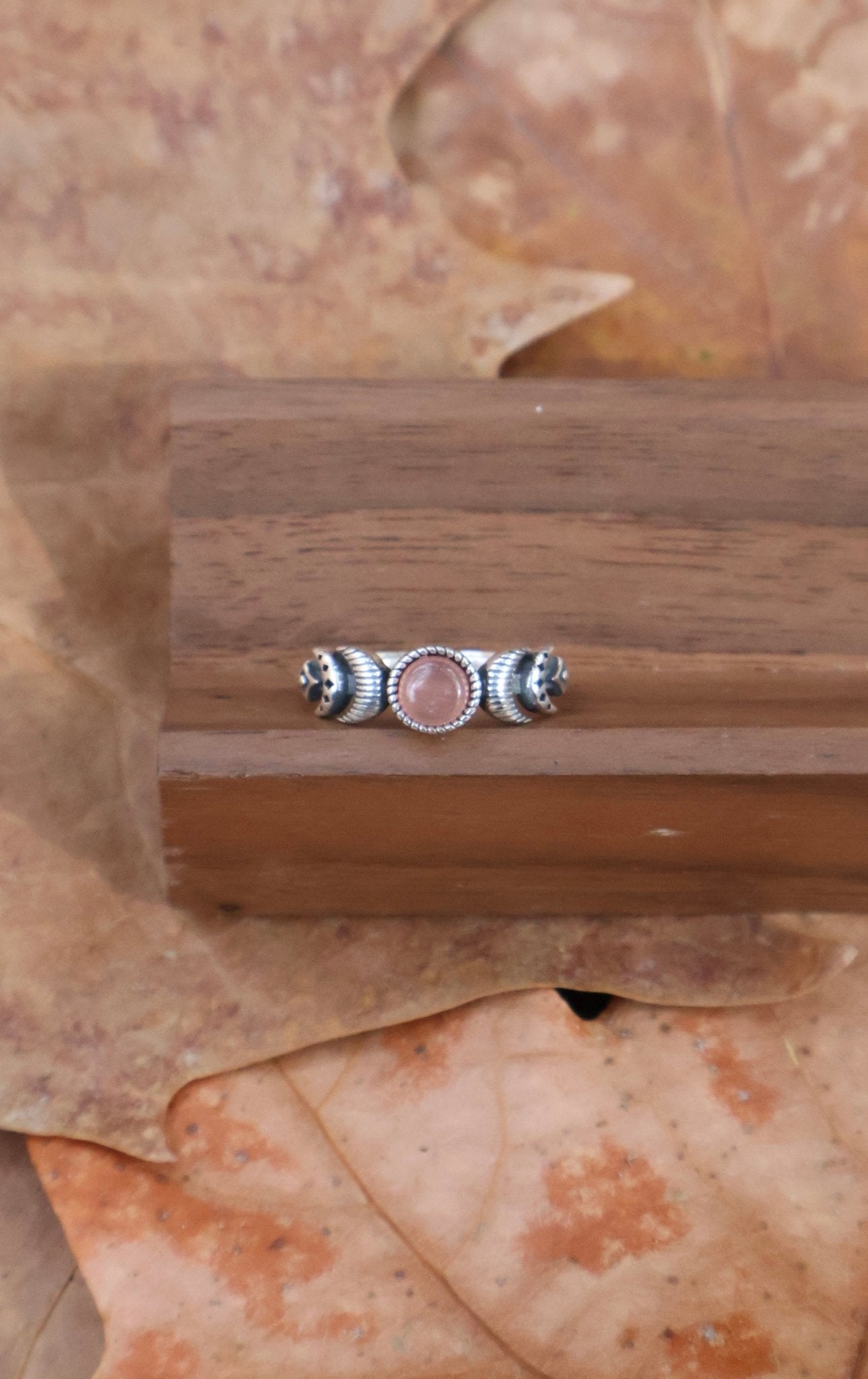 Night watcher - JEN DESIGNRINGS