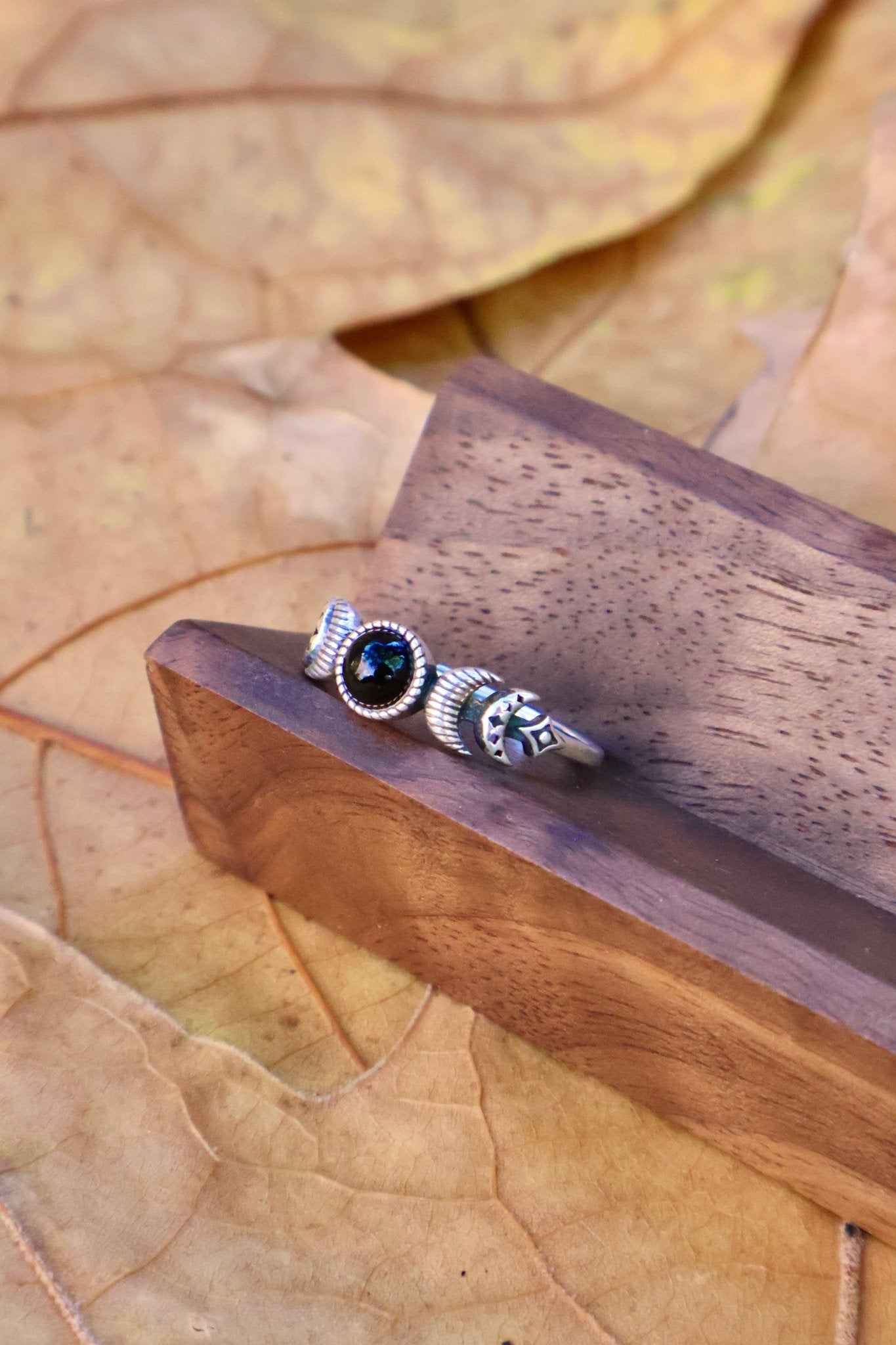 Night Watcher - JEN DESIGNRINGS